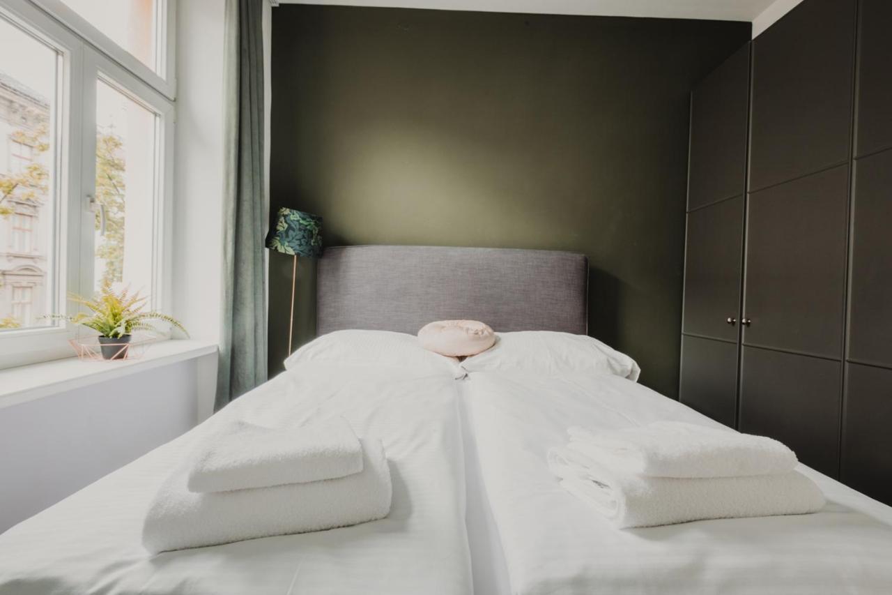 Zeus Design Apartments Lovely Home Вена Экстерьер фото